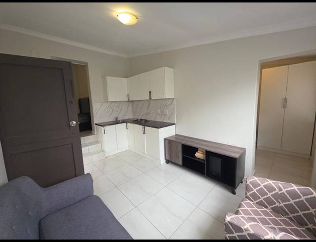 2 BEDROOM PROPERTY TO RENT IN BLOMTUIN